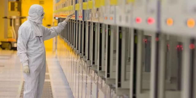 手机厂商|国产手机厂商“太聪明”，亲手将自己逼上了“绝路”