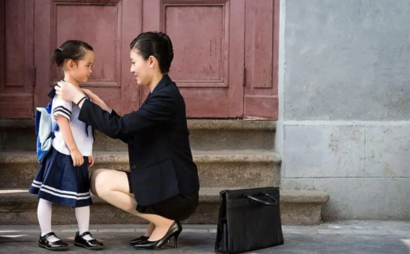 全职妈妈|职场妈妈和全职妈妈,应该如何抉择呢?