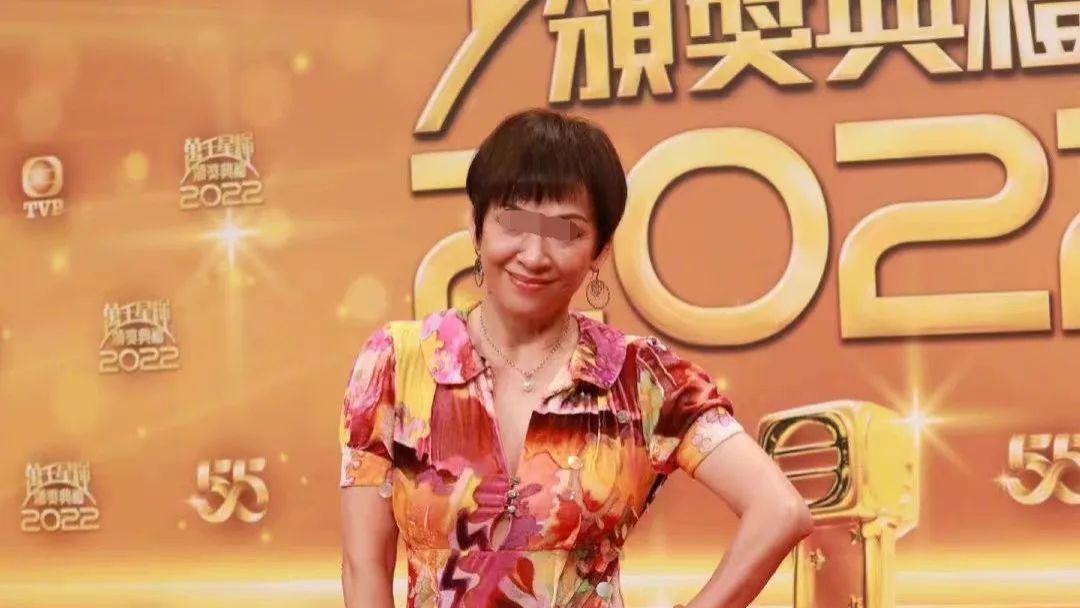 余安安|闪婚闪离，被赶出家门，又谈了个母子恋？