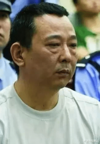 身家400亿的富豪刘汉法庭上大哭,听到被判死刑丑态百出