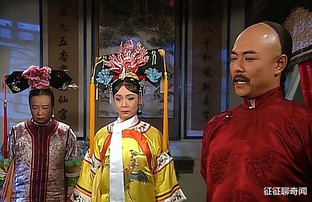 紫薇|漱芳斋有4个宫女，皇后只针对紫薇，第一天暴露了！你看她穿的啥