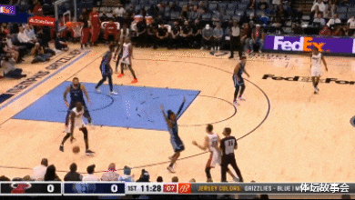 克里斯·保罗|16＋4！又一NBA球星在向湖人招手？这将组成太阳三人组顶配版