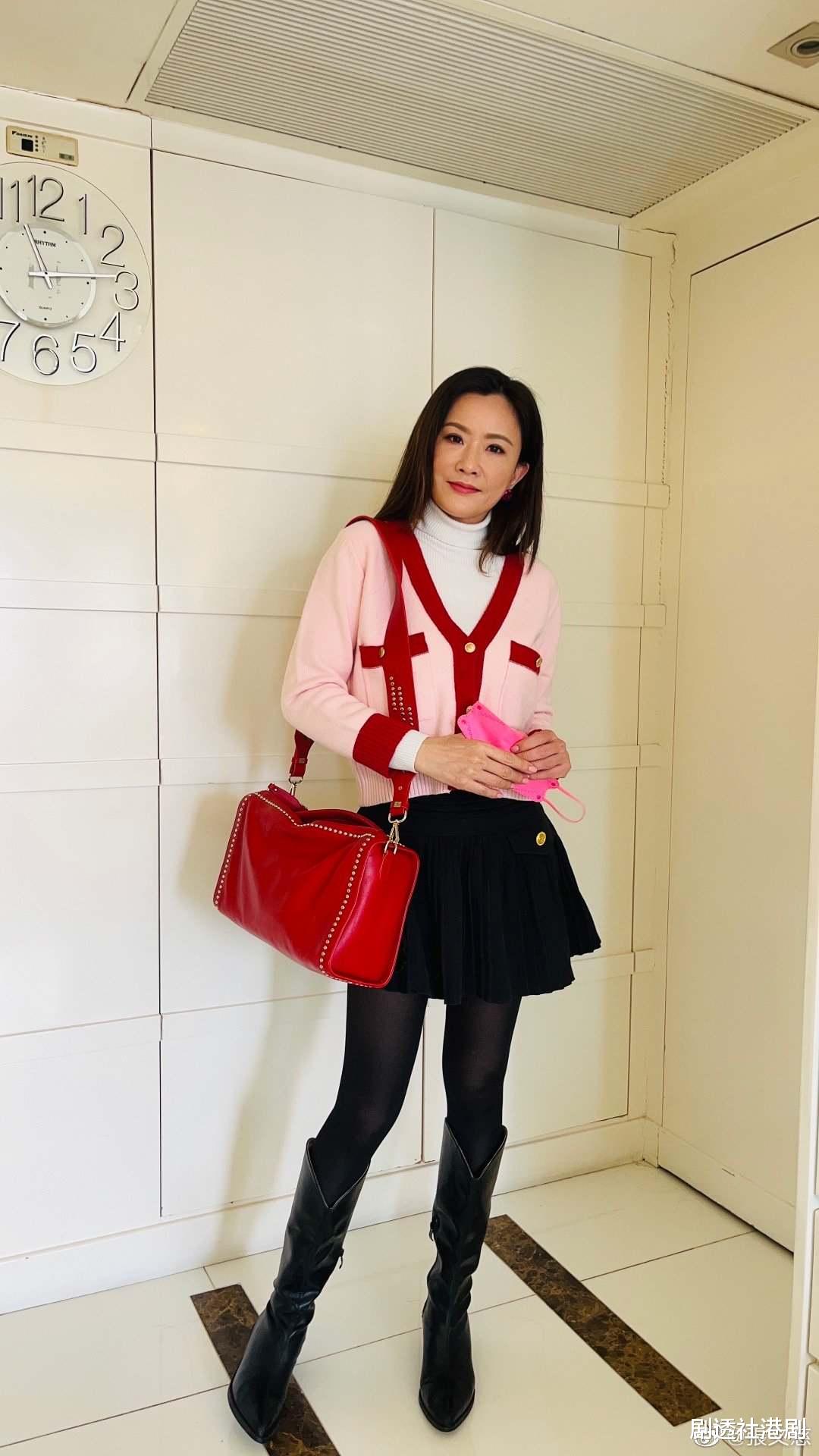 张文慈|50岁亚姐张文慈告别上海，在广州签约新公司，王祖蓝疑是老板之一