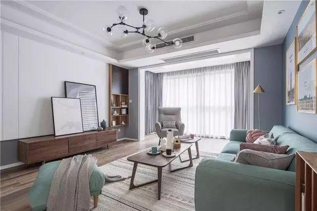 120平北欧混搭风装修,薄荷绿搭配轻奢软装,营造出自由、轻松的氛围