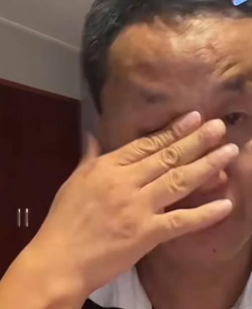 符建涛|孙海洋遭遇风波事件，寻子难友杜爸力挺孙海洋，泪洒直播间真痛心