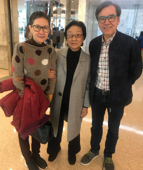 腰椎间盘突出|88岁知名主持方太罕露面,患眼疾健康堪忧,准备移居新加坡养老