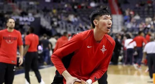 周琦|周琦从NBA离开的根本原因，体育记者：他没有像姚明那样好的团队