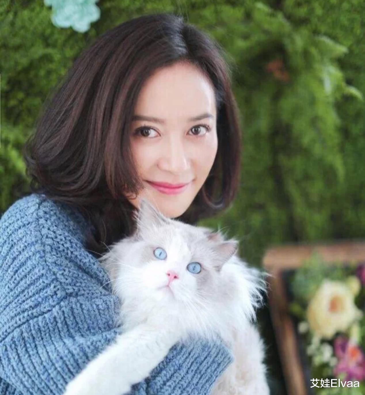 烫发 中年女性怎么烫发不老气？这2个烫发误区，要及时避开