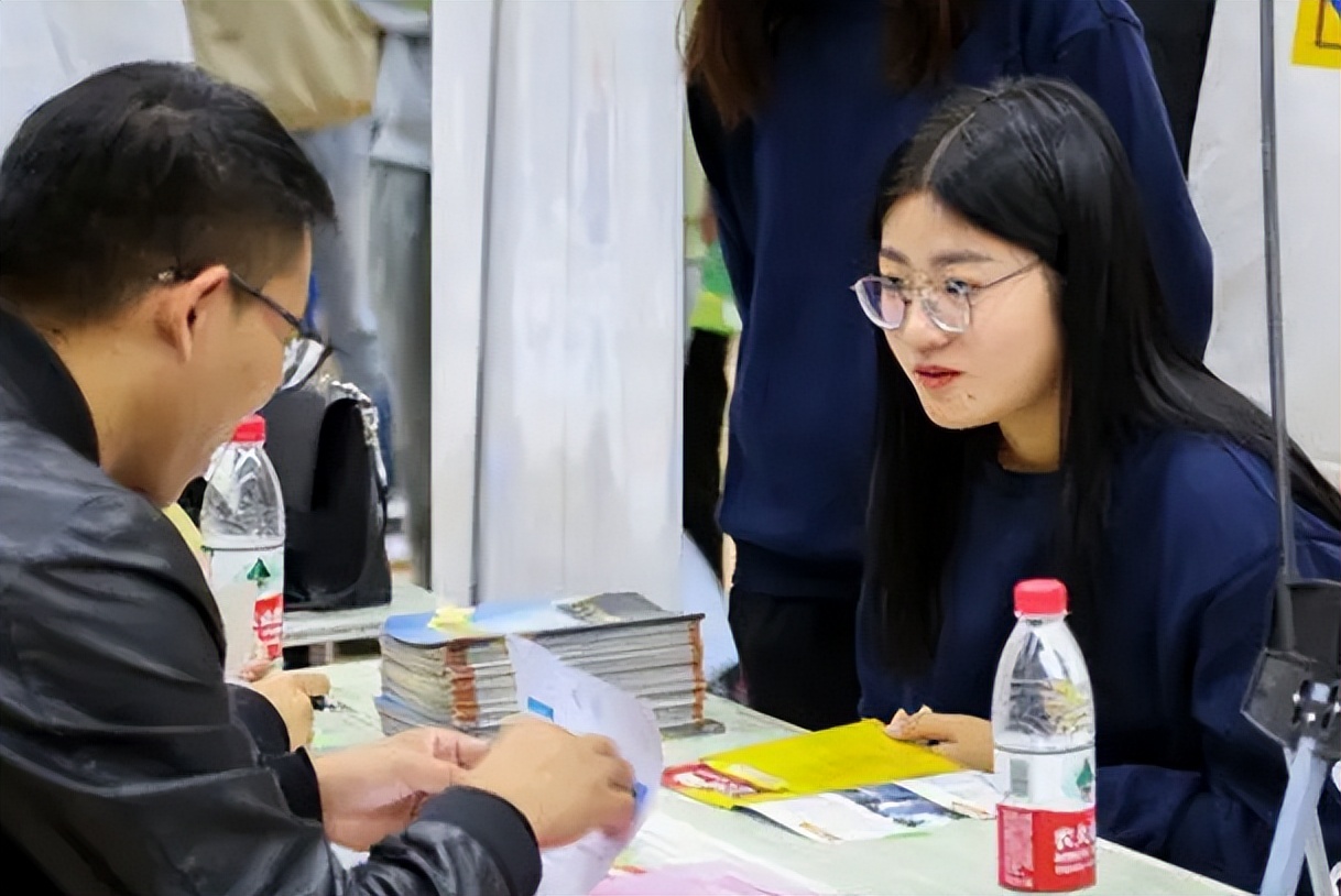 软件|应届生专属的“补贴”，毕业五年之内都有机会领取，大学生要知晓