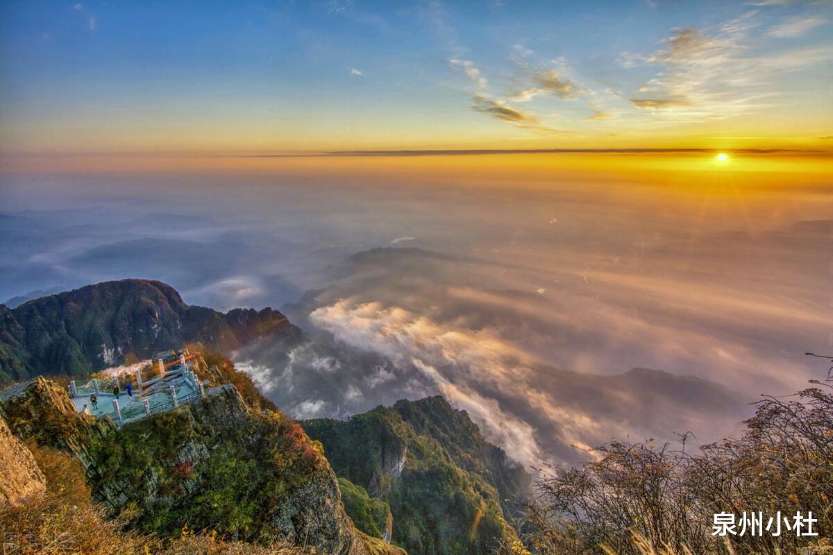 峨眉山|峨眉山，雄秀西南，秀甲天下，金顶佛光照大千