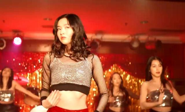 胆小鬼|《胆小鬼》没有悬念，叙事、场景和画面混乱，国产悬疑剧前途堪忧