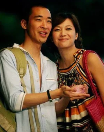 徐静蕾|徐静蕾39岁那年，去国外花了90万取出9颗卵子冷冻