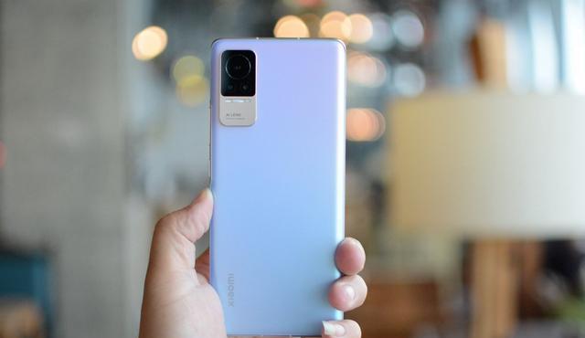 小米科技|120Hz曲面屏、4500mAh，超輕薄5G手機，雷軍宣布降價300元