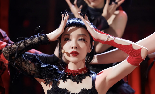 赵奕欢|被身高“拖后腿”，身材却很好的10位女星，不用遮遮掩掩谎报身高