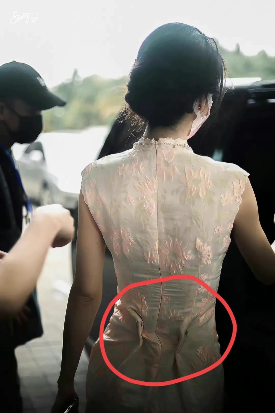 黄圣依 9位花旦离开P图差距就出来了，黄圣依女生男相，刘亦菲险胜