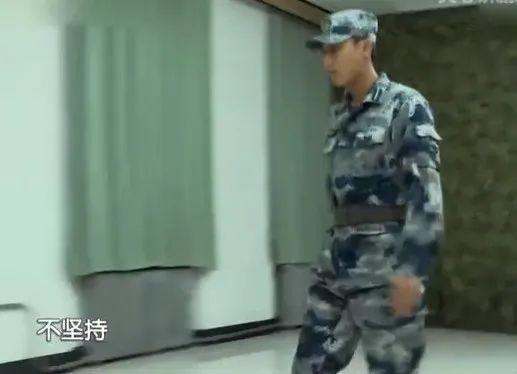 生死钟声|张艺兴和黄子韬演的学霸,哪个智商更低?