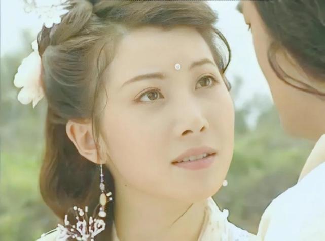 刘亦菲|武侠剧那些“第一美人”，刘亦菲、董璇、傅明宪，谁虚有其名？谁名副其实？