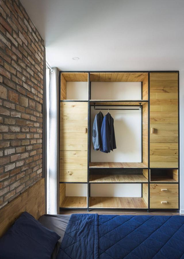 厉害了!240自建房,装修可不输城里别墅,院中廊架让人心生向往