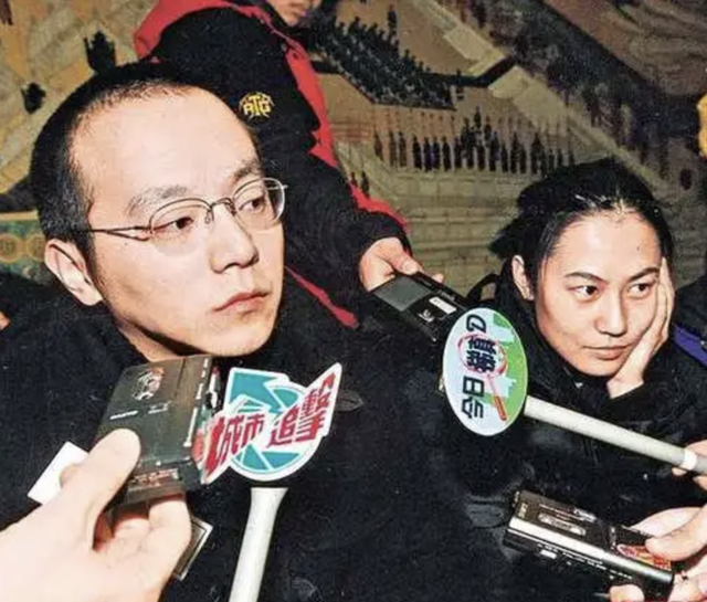 王菲|王菲和周迅，串起了半个娱乐圈的“风流往事”