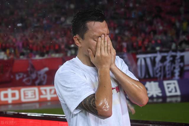 郜林|是谁？名记透露：前国足队长因难觅合适下家，或无奈宣布退役