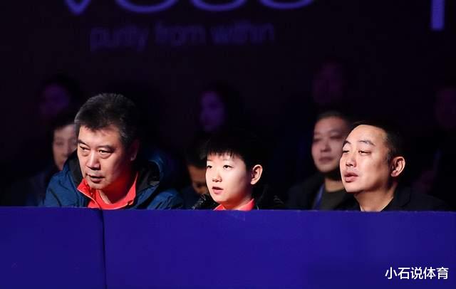 王曼昱|王曼昱再获重肯非偶然！国乒世界冠军直率评价引热议，李隼很欣慰