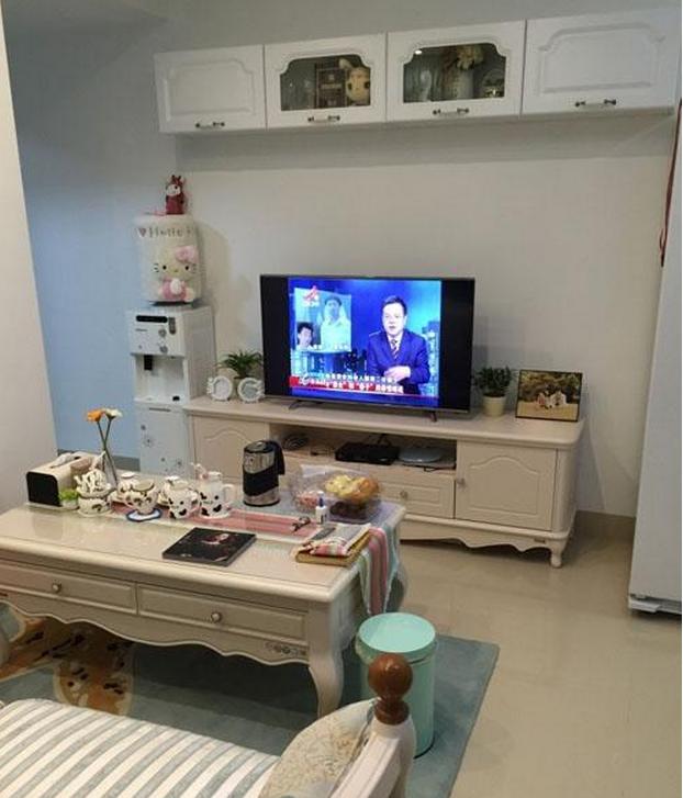 夫妻广州打拼十年,买了套50平小房,装修不到6万,女儿房才5平