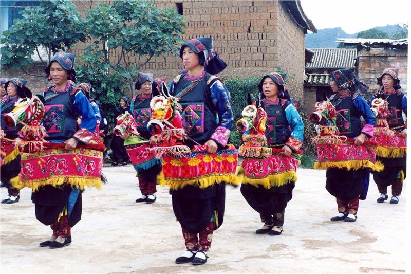 曼谷|11日去龙誉国际 游购文山好礼 看精彩非遗