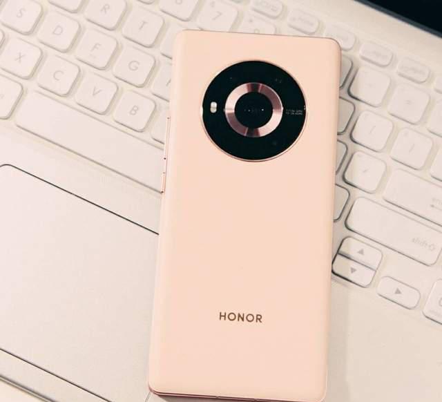 荣耀magic|荣耀Magic4国行价格曝光，对比降价后的Magic3，到底该买谁？