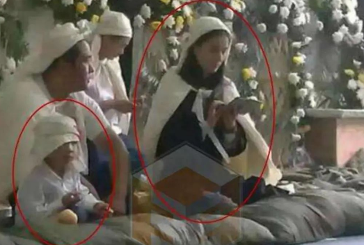 黄圣依|知名女星又传婚变，隐忍15年豪门梦碎成工具人，网友：终于不装了？