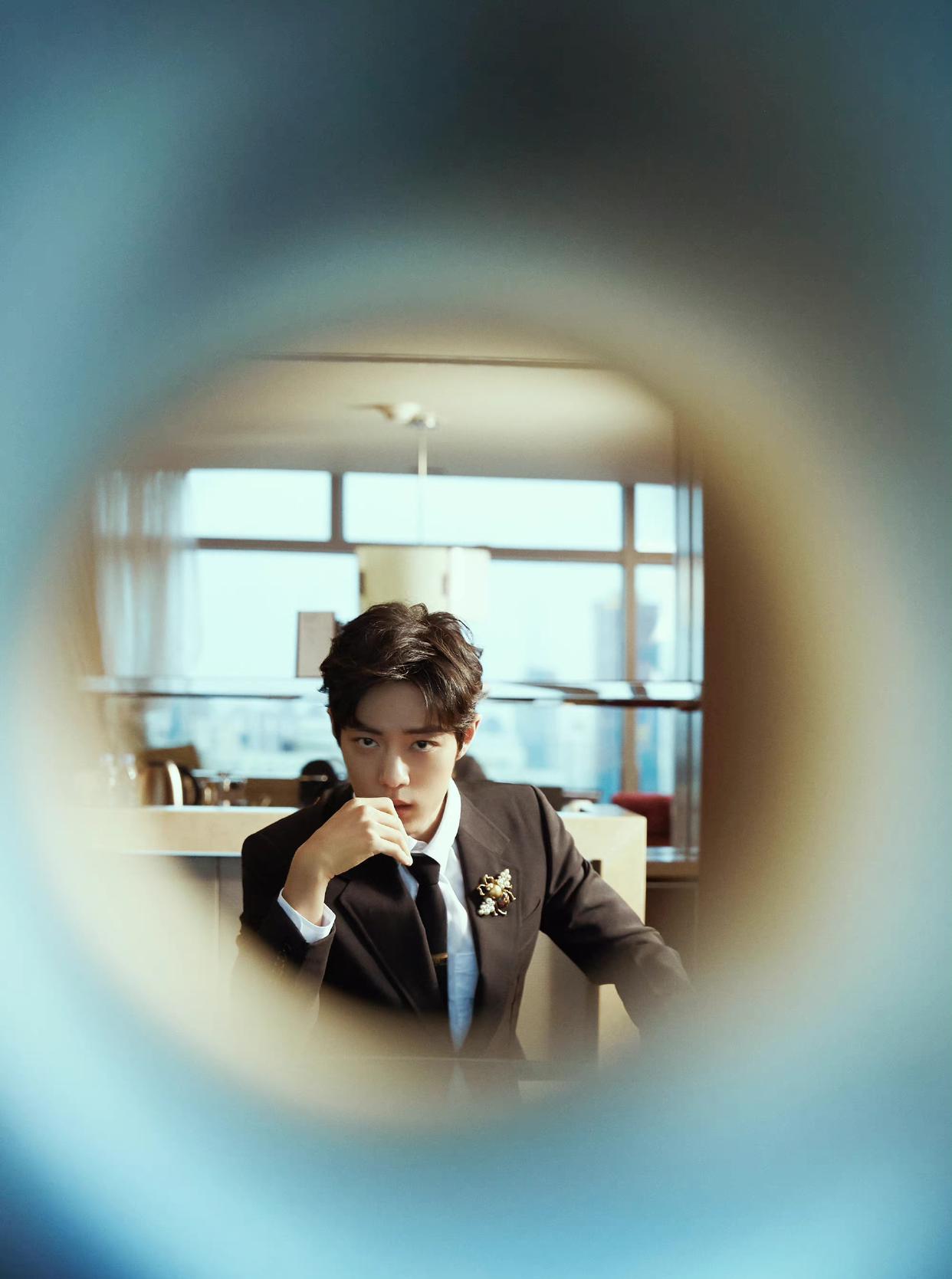 |新功能用肖战做测试？“升舱卡”的倾情演出，网友：狗是真的