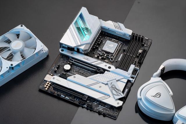 主板|二次元潮品装甲颜值拉满 ROG STRIX Z690-A吹雪主板解析