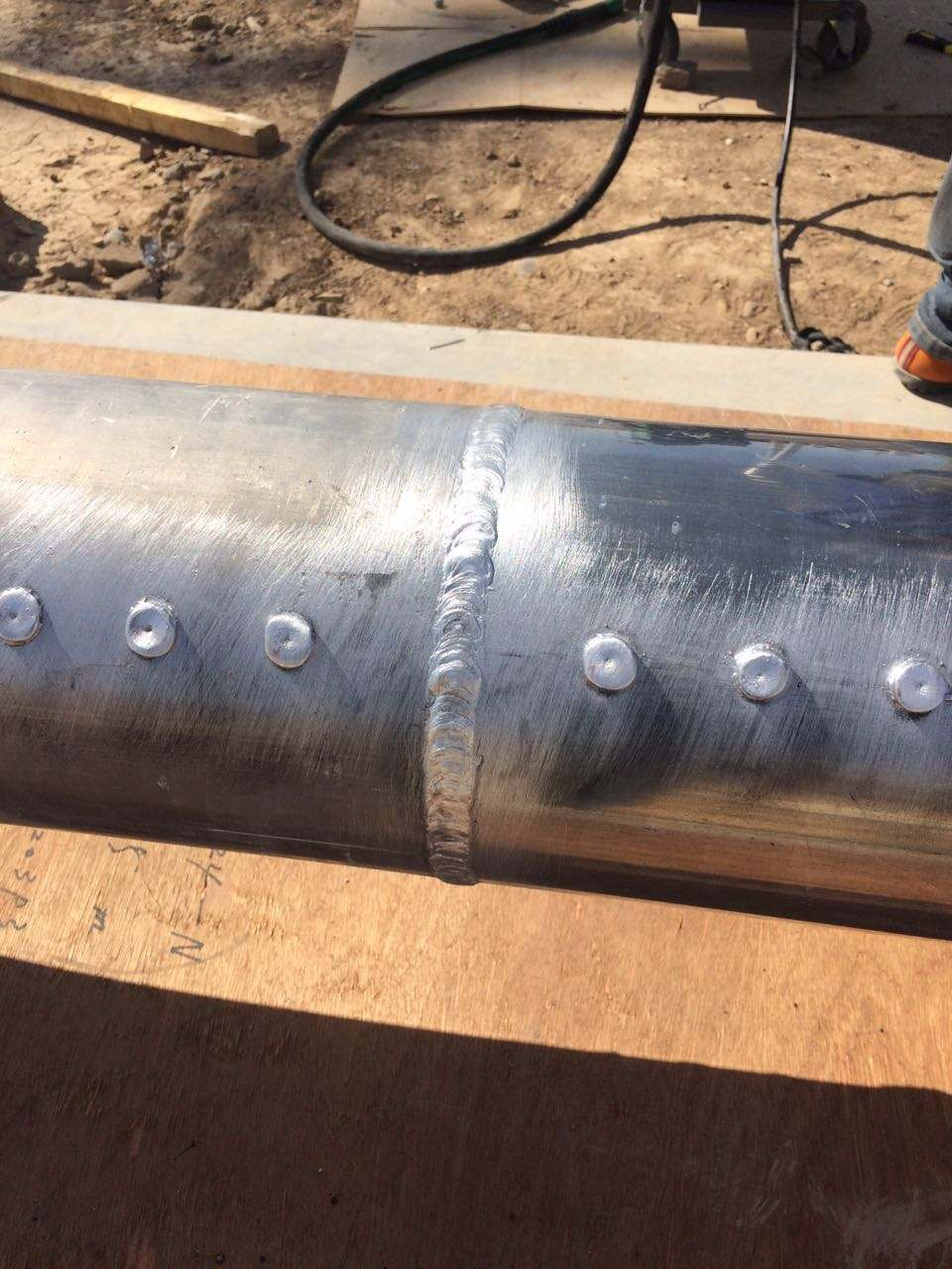 管型母线焊接次序