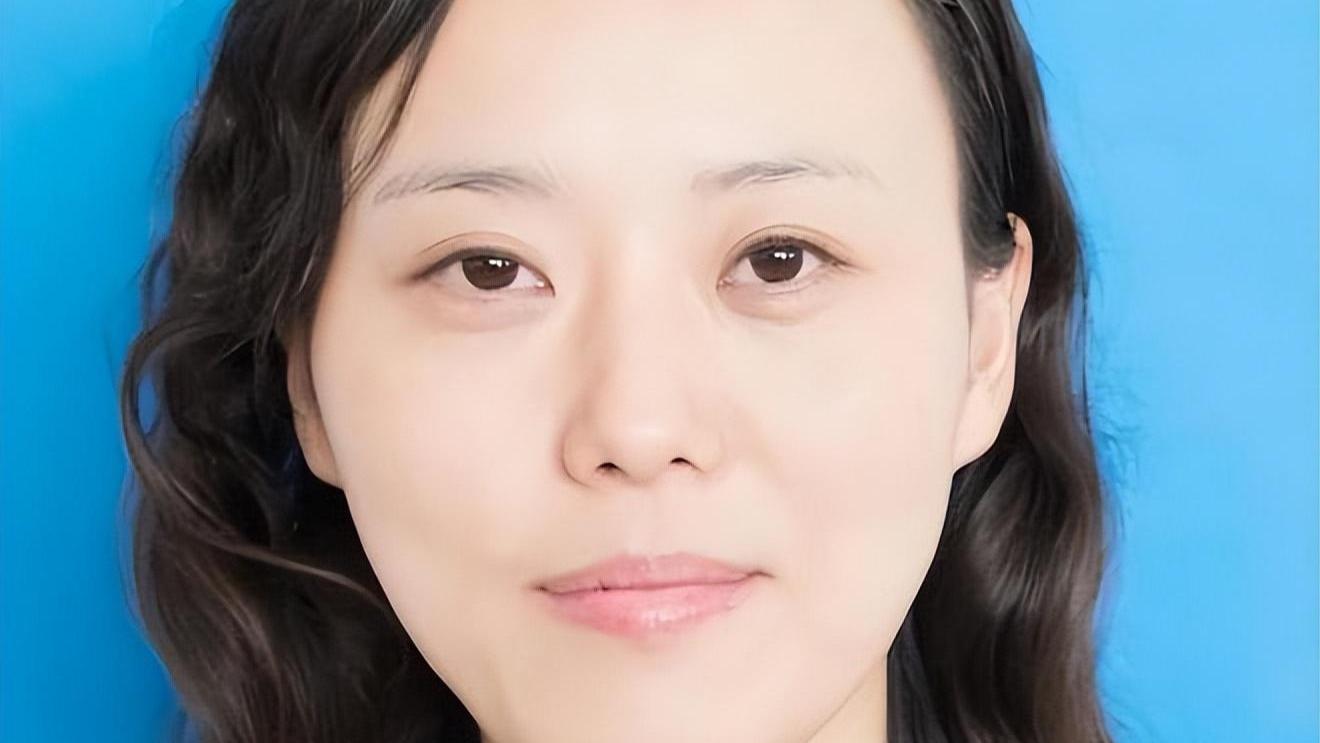 2020年，80后美女贪官落马：敛财500万，被抓后称：谈恋爱男友送的