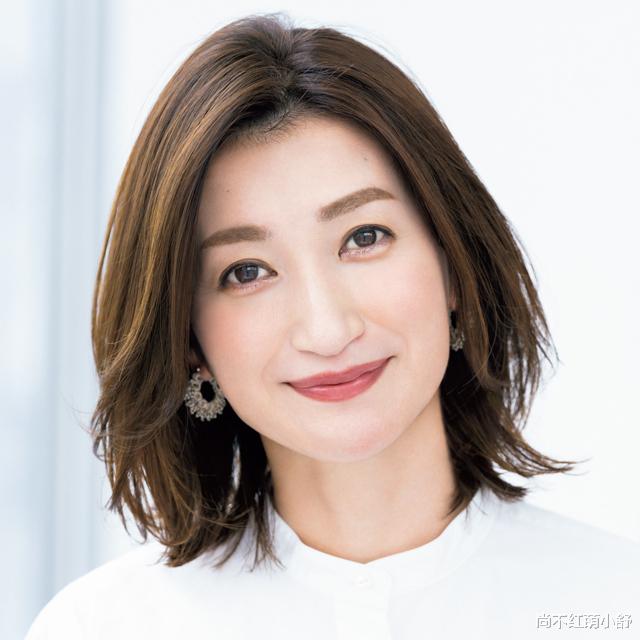 发型 换头如换脸！今年流行的这些“妈妈卷”短发型，洋气又减龄