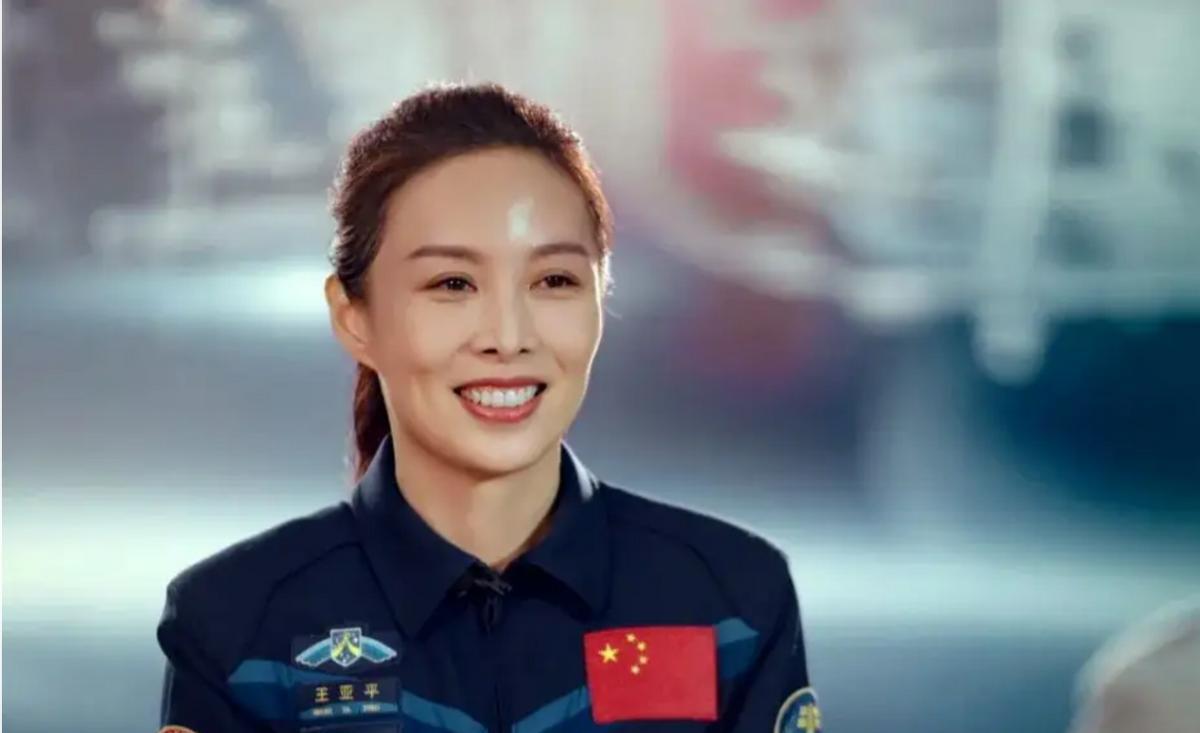 神十五成功发射,“北京明白”又圈了波粉,颜值与实力并存