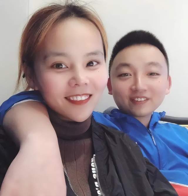 许敏|侮辱智商？熊磊回应网友质疑维护杜妈，怒怼网友想象力实在太丰富