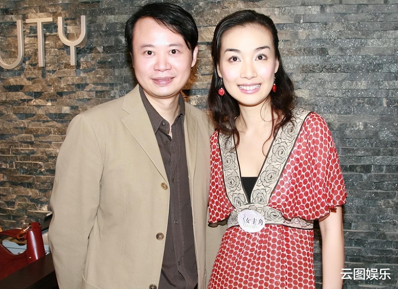 |与吴君如弟弟离婚6年！江美仪与前婆家人聚会，相处融洽不尴尬