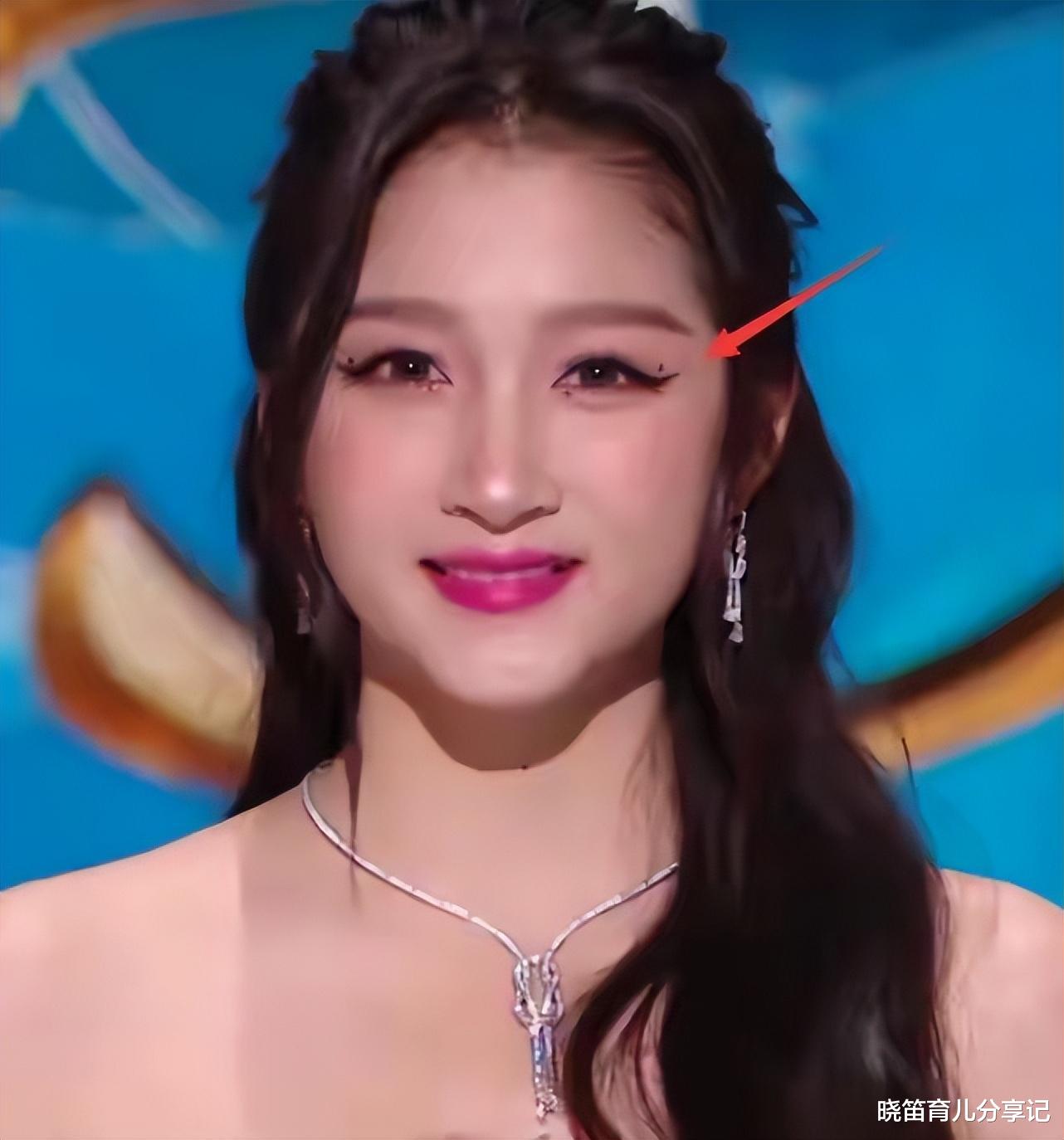 假唱|跨年夜还是“翻车夜”,假唱、跑调、假煽情?2022年结尾内娱真尬