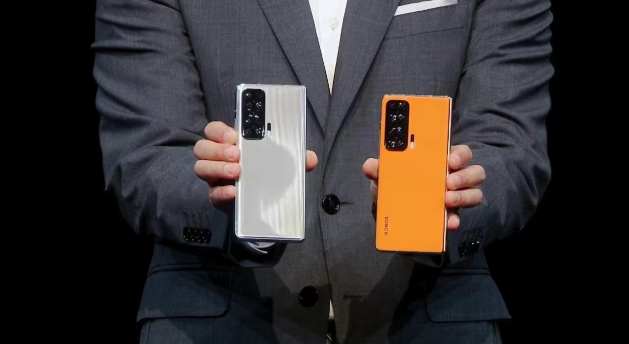 电子商务|MateX2的升级版?华为全新的折叠屏居然加量不加价