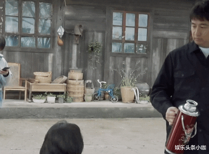 焉栩嘉|国民妹妹爱上渣男，一年劈腿三次？