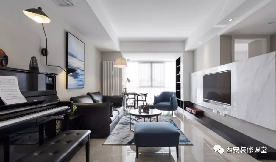 客厅与阳台彻底打通,区域划分怎么做?