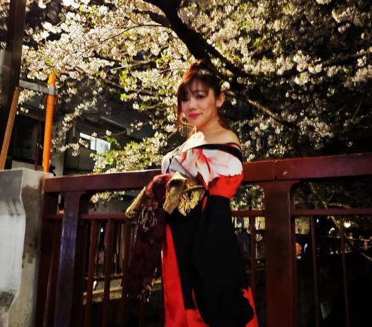 喜剧演员仲本工事车祸去世享年81岁,事发前正与小27年妻子闹离婚