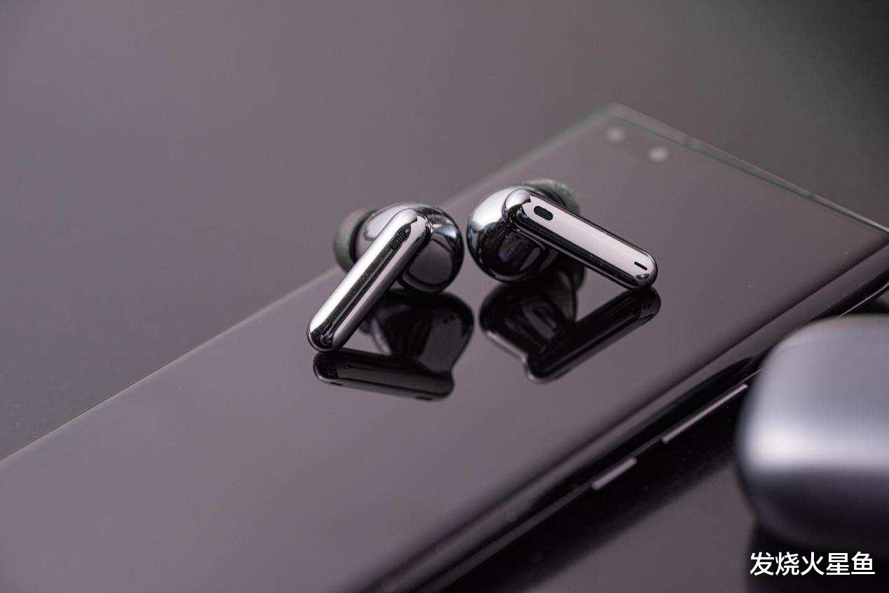 荣耀|旗舰级音质+多场景降噪得真无线耳机，简评荣耀Earbuds 3 Pro