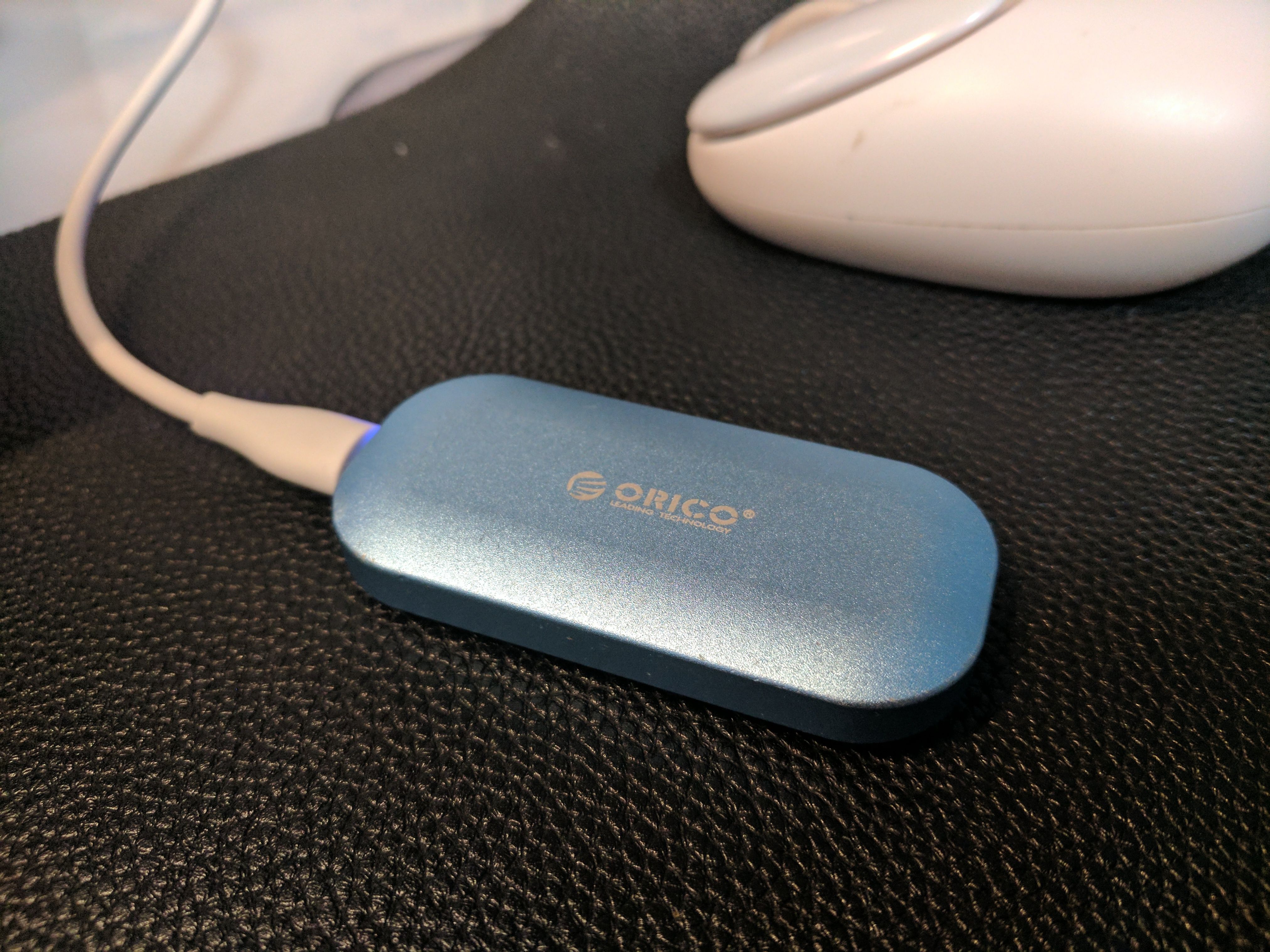 小米科技|U盘一样大的移动固态你见过吗？奥睿科IV300固态硬盘带来全新体验