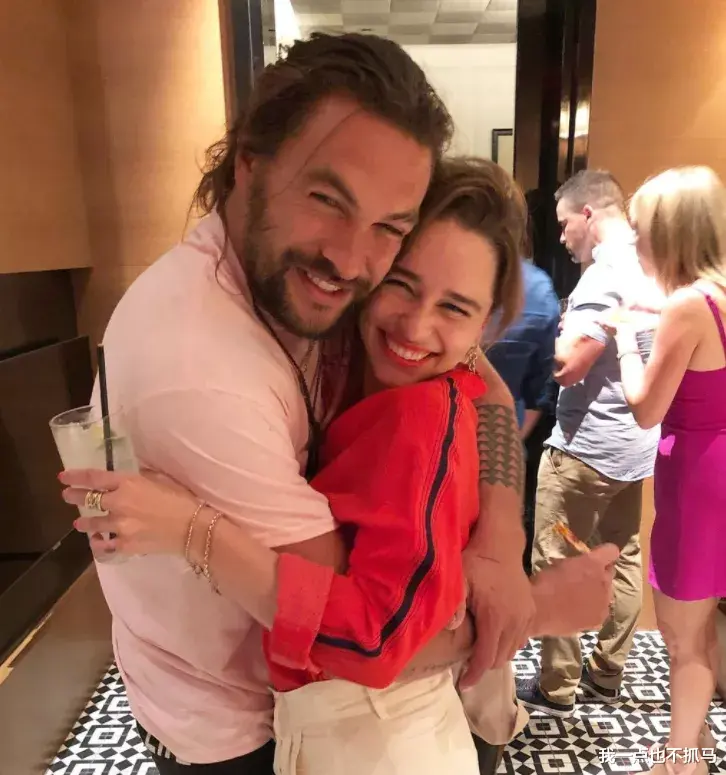 lisa|16年情断！43岁海王官宣离婚，全网哭倒：2022第一个破灭的童话