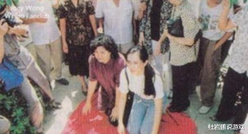 王祖贤|十位港台明星认祖归宗的各种场面，谁最低调？谁最风光？