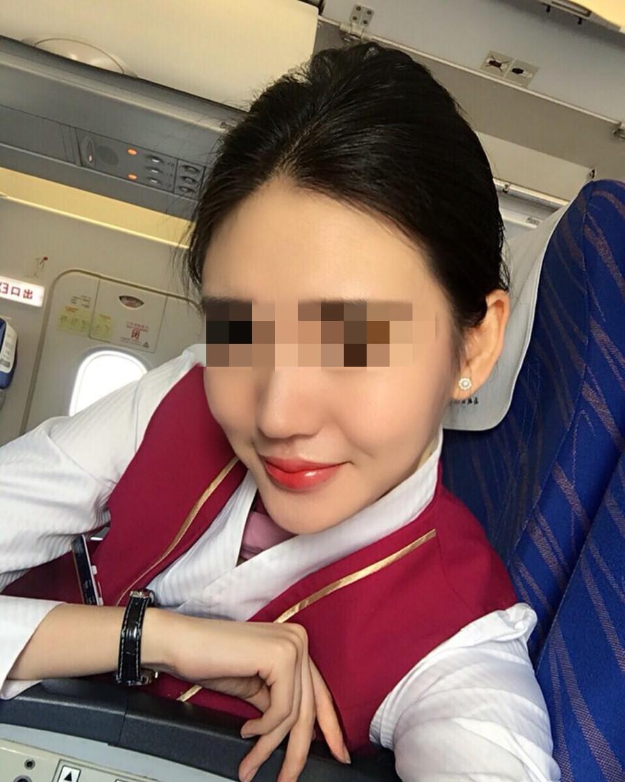 案例:男友发现床单上有卷毛及水渍,女友解释:同事过来修车的