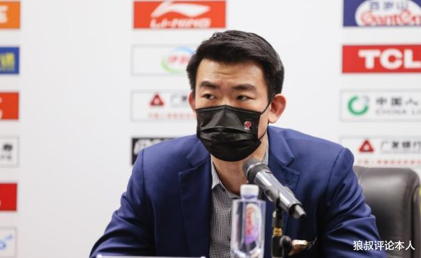 赵岩昊|王博怒了！比赛像打架一样，胡金秋送医院，赵岩昊受伤离场