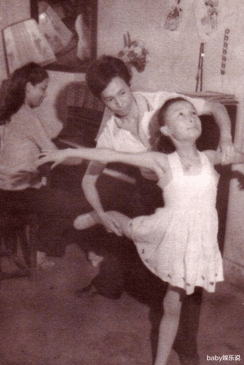 陈数|陈数：忍受继子喊阿姨，为继子11年不生子，给继子最大的幸福