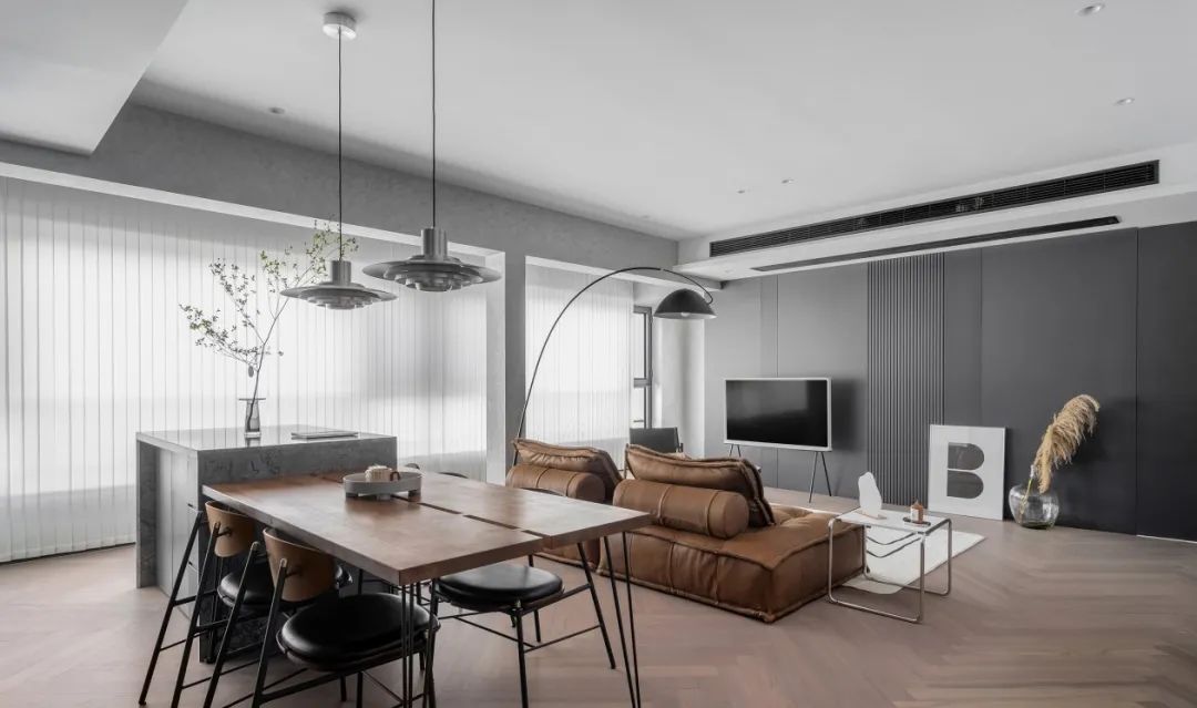 160m2精装房真香改造：只用4招土味秒变日系，这个家值得借鉴！